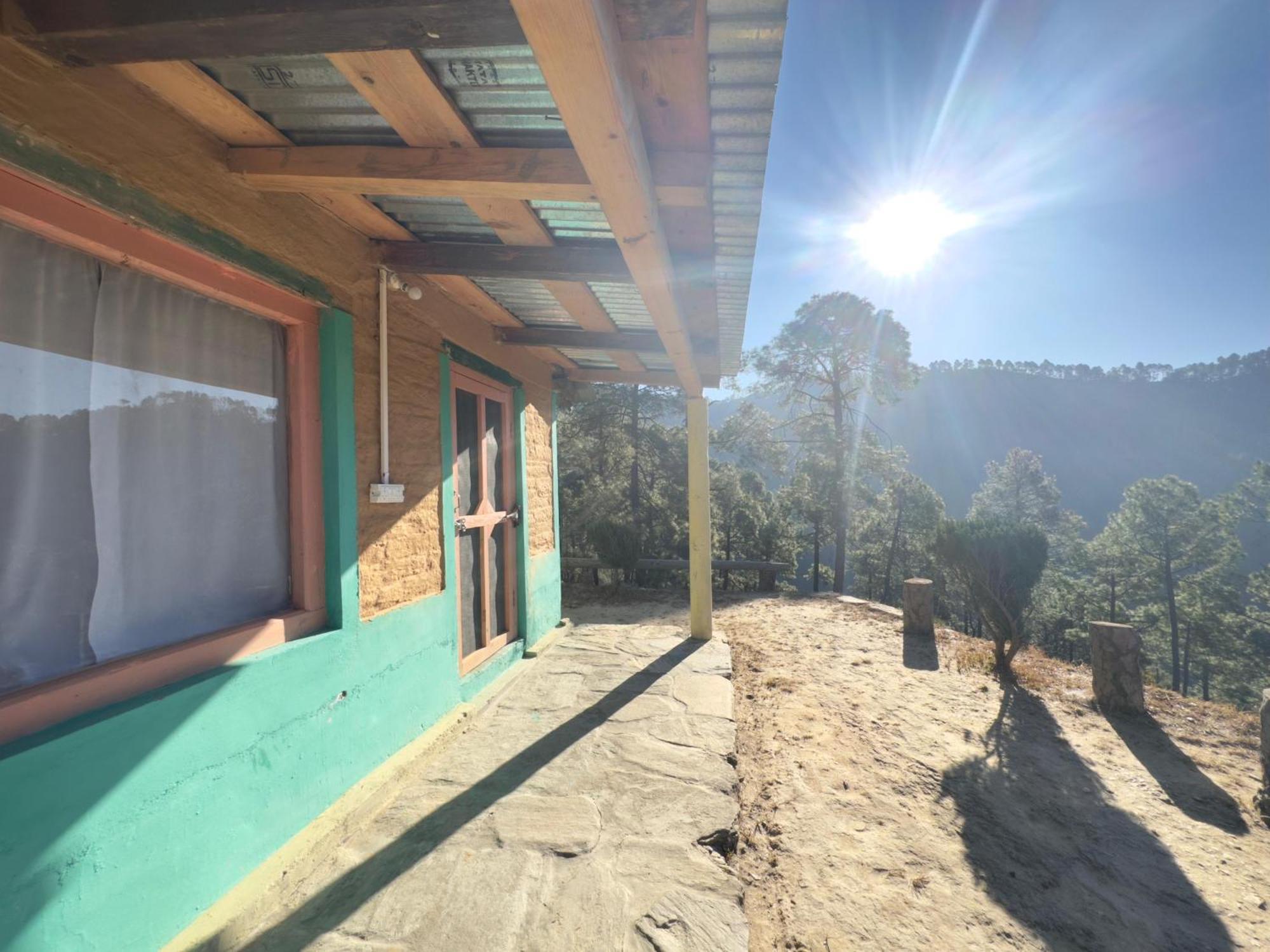 Joshi Cottage Binsar Eksteriør billede